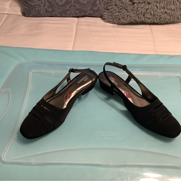 Ladies black Ross  Hommerson shoes NWOT - Picture 3 of 6